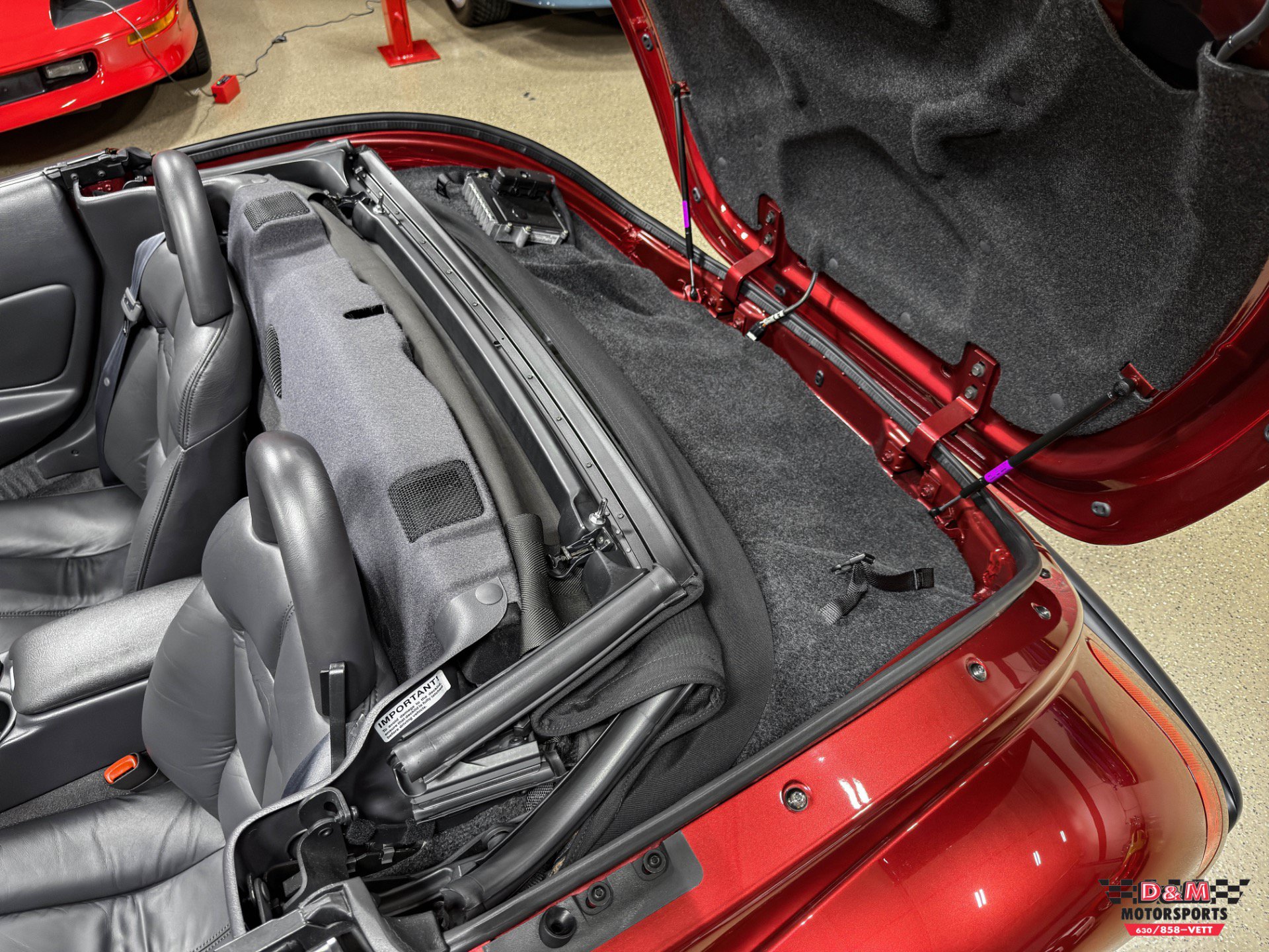Used 2002 Chrysler Prowler RWD image 37