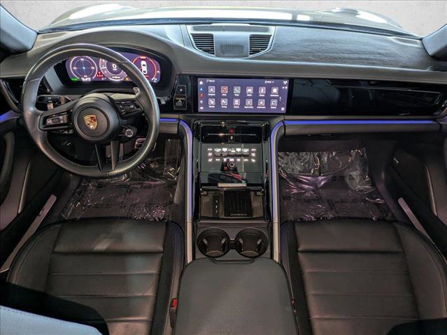 Used 2024 Porsche Panamera image 17