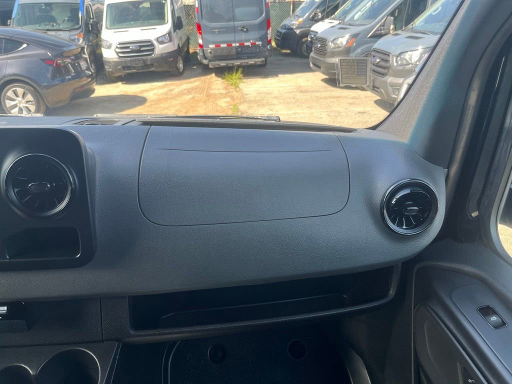 Used 2019 Mercedes-Benz Sprinter 2500 w/ Driver Convenience Package image 15