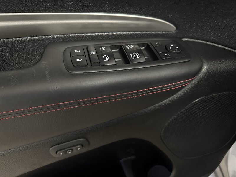 Used 2015 Dodge Durango R/T w/ Premium Nappa Leather Group AWD/4WD image 17