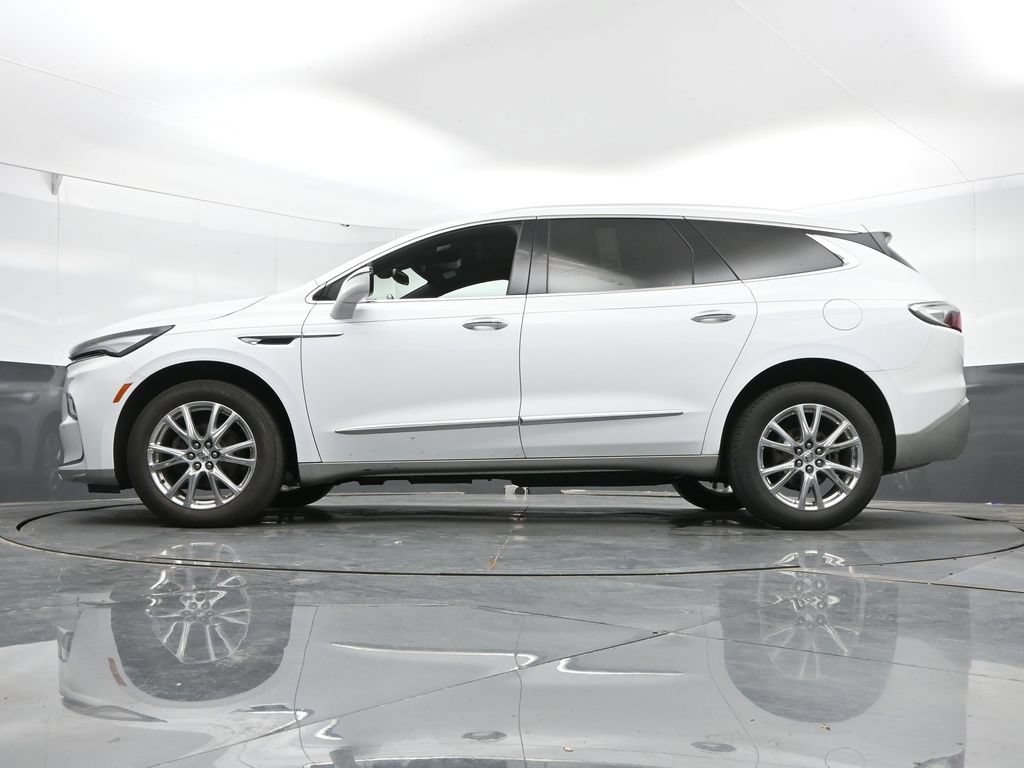 Used 2023 Buick Enclave Essence w/ Experience Buick Package AWD/4WD image 45