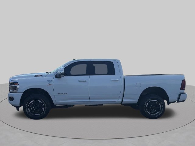Used 2026 RAM 2500 Laramie AWD/4WD image 2