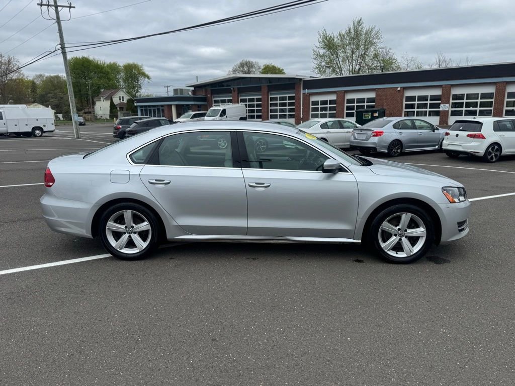 Used 2013 Volkswagen Passat 2.5 SE FWD image 4