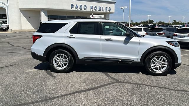 New 2026 Ford Explorer Active w/ Active Comfort Package RWD image 2