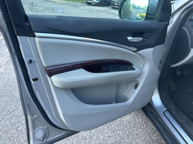 Used 2016 Acura MDX w/ Technology Package FWD image 12