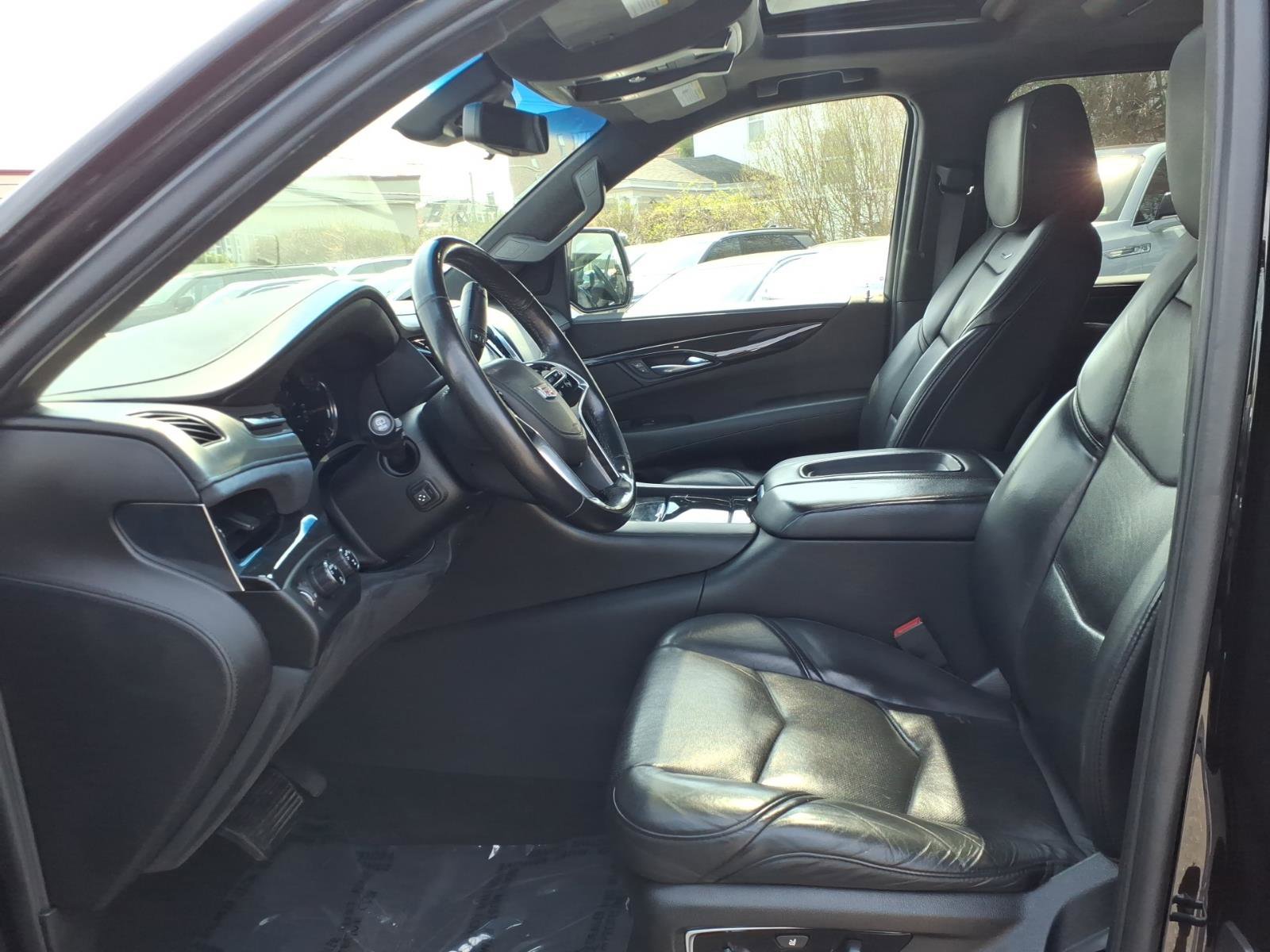 Used 2018 Cadillac Escalade Platinum image 23