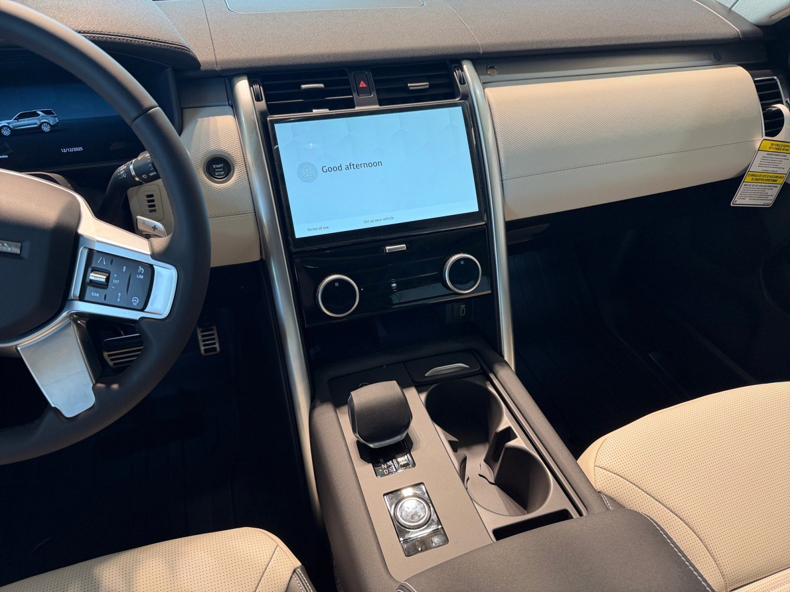 New 2026 Land Rover Discovery Limited Edition image 13