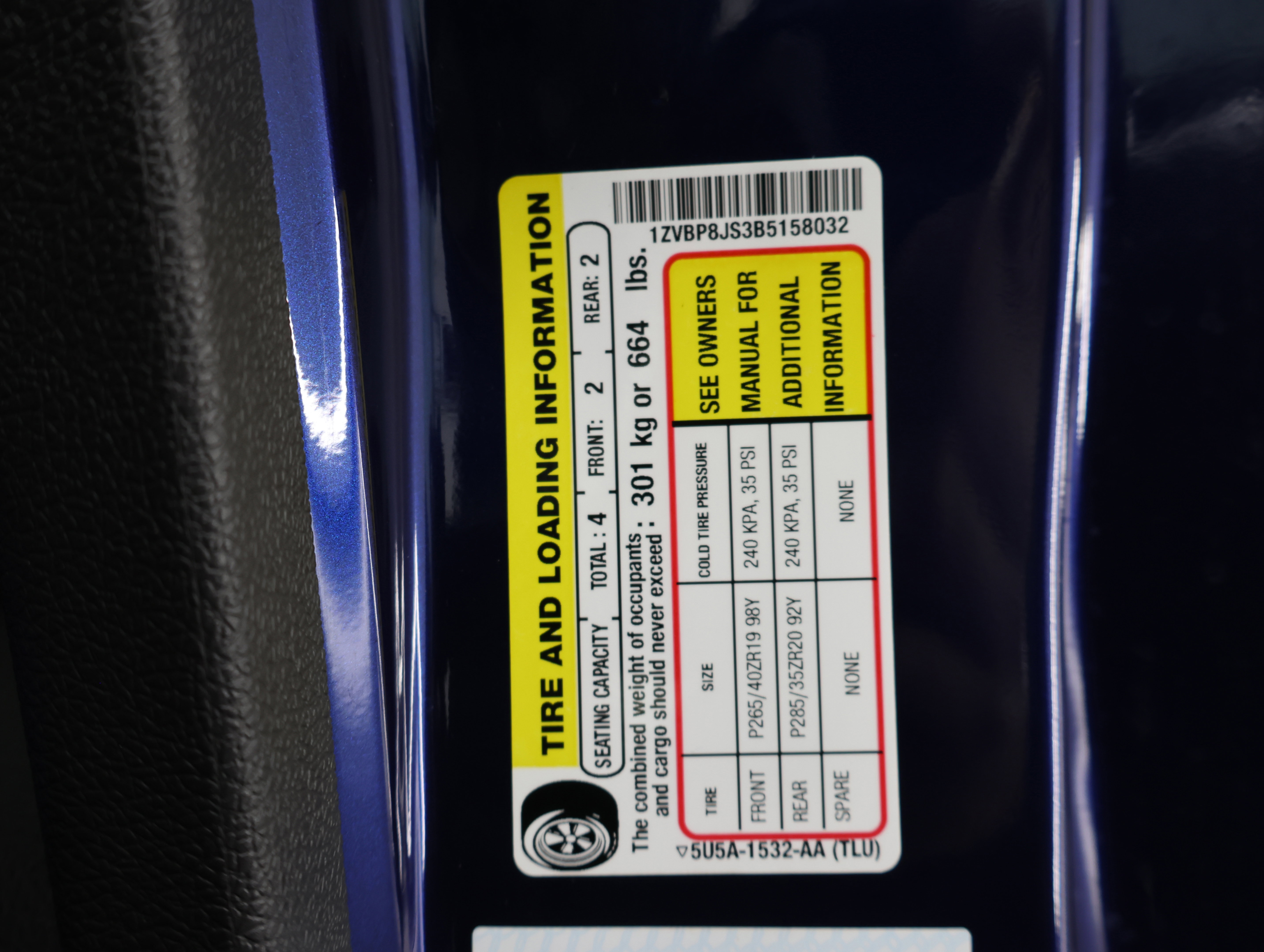 Used 2011 Ford Mustang Shelby GT500 w/ SVT Performance Pkg RWD image 58