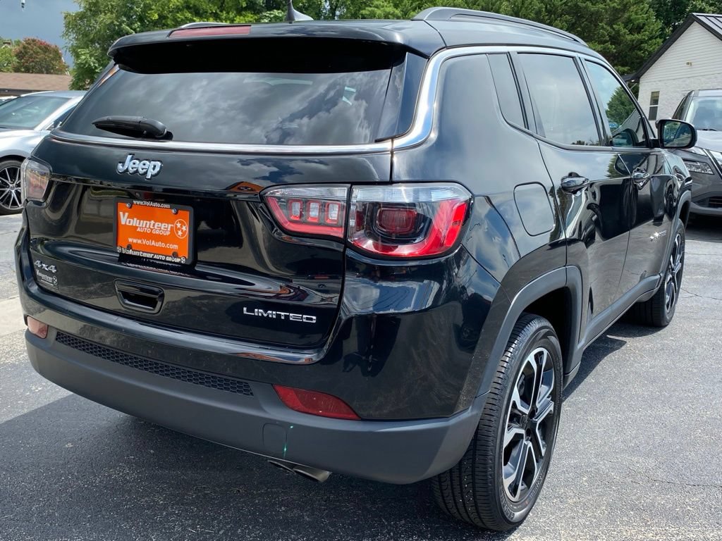 Used 2022 Jeep Compass Limited AWD/4WD image 13