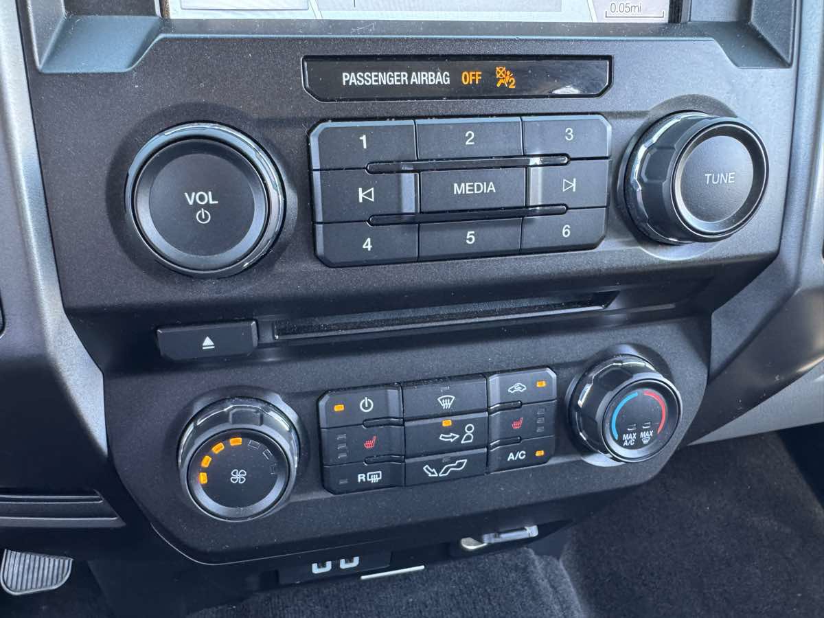 Used 2018 Ford F150 XLT w/ Equipment Group 302A Luxury RWD image 29