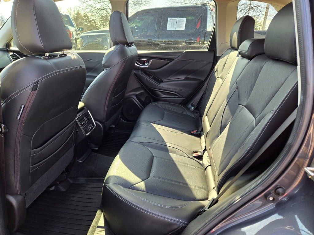 Used 2020 Subaru Forester Limited w/ Popular Package #3 AWD/4WD image 16