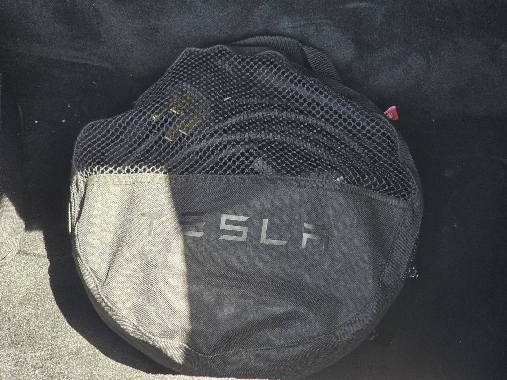 Used 2017 Tesla Model X 100D image 31