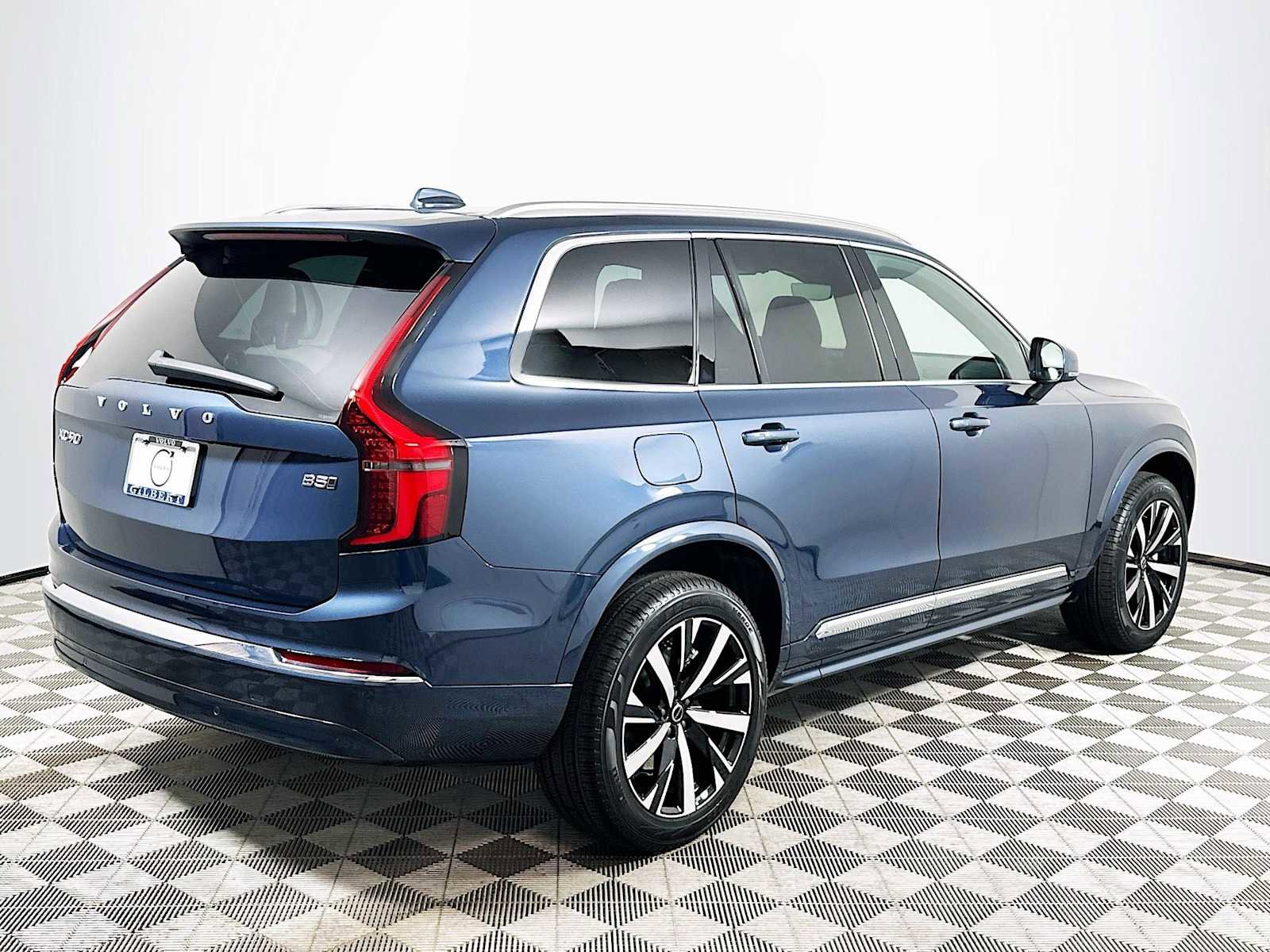 New 2026 Volvo XC90 B5 Core image 7