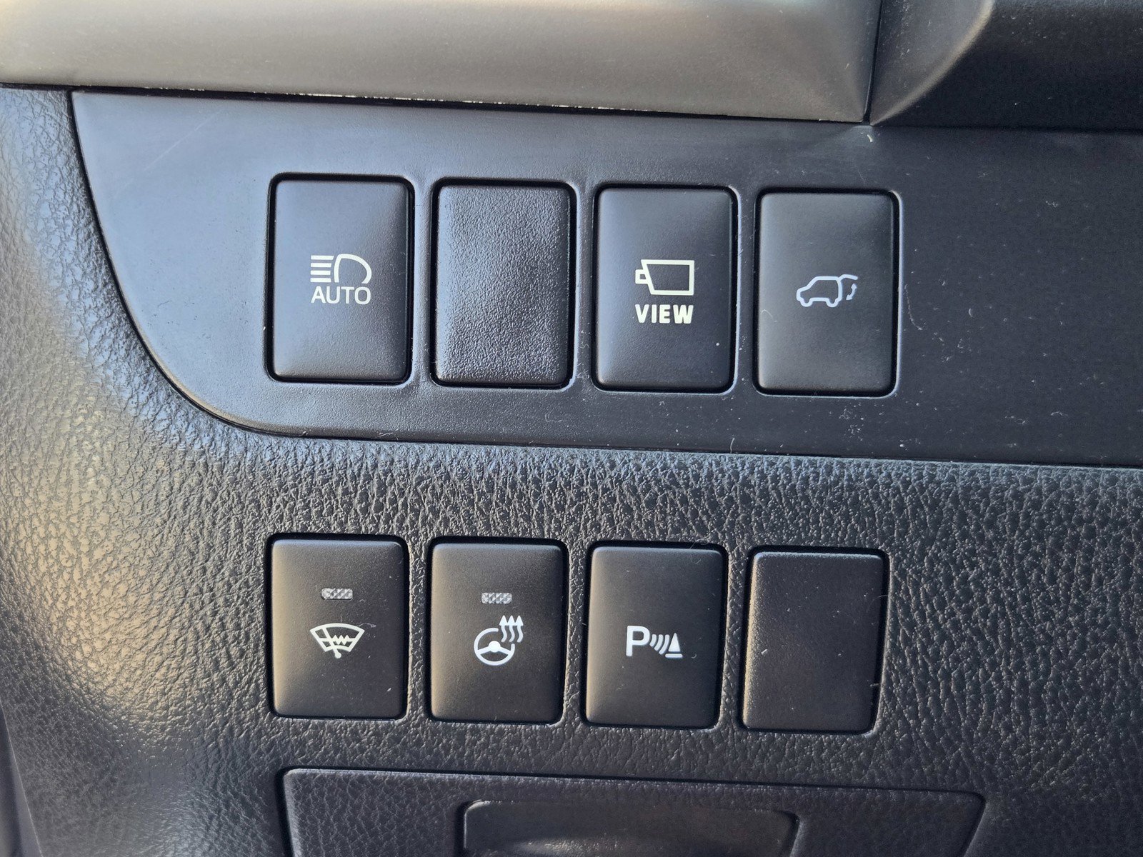 Used 2017 Toyota Highlander Limited Platinum w/ Carpet Mat Package image 26