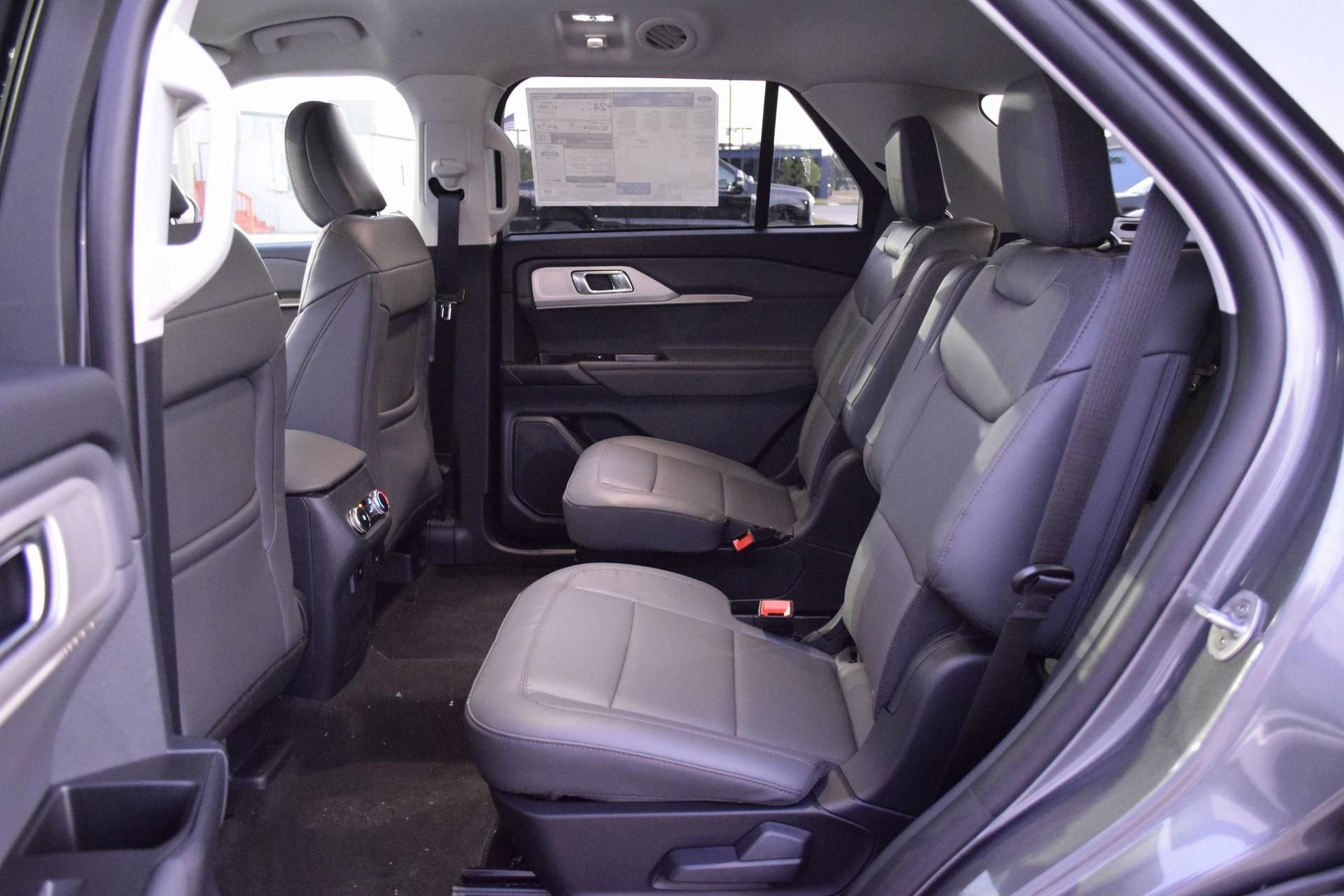 New 2026 Ford Explorer Active w/ Active Comfort Package image 20