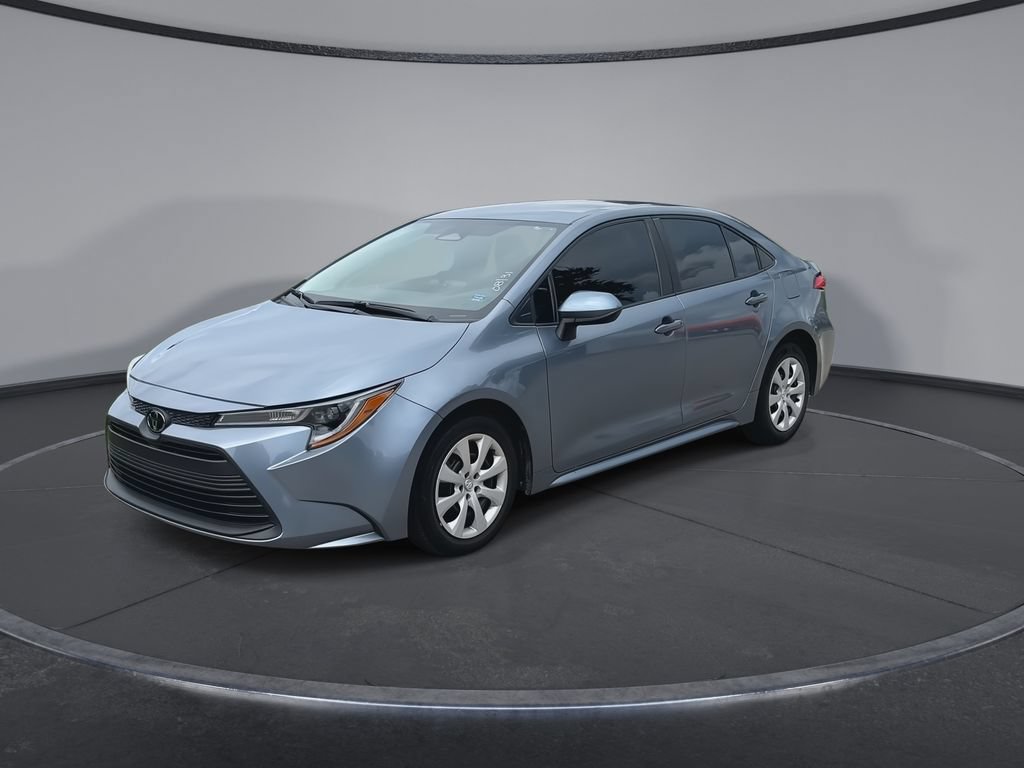 Used 2024 Toyota Corolla LE FWD image 4