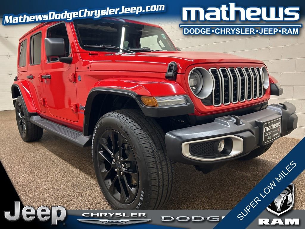 Used 2025 Jeep Wrangler Unlimited Sahara AWD/4WD image 1