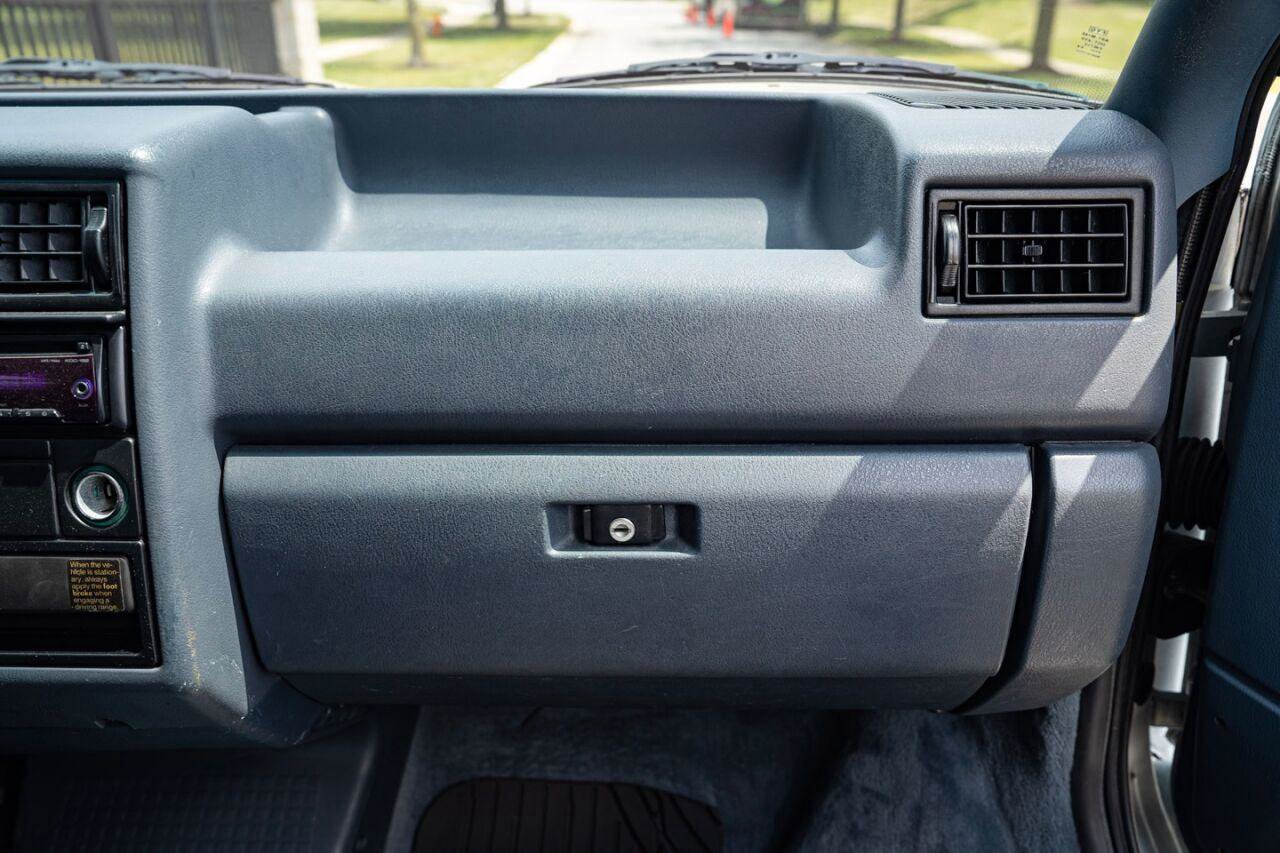 Used 1993 Volkswagen Eurovan GL image 30