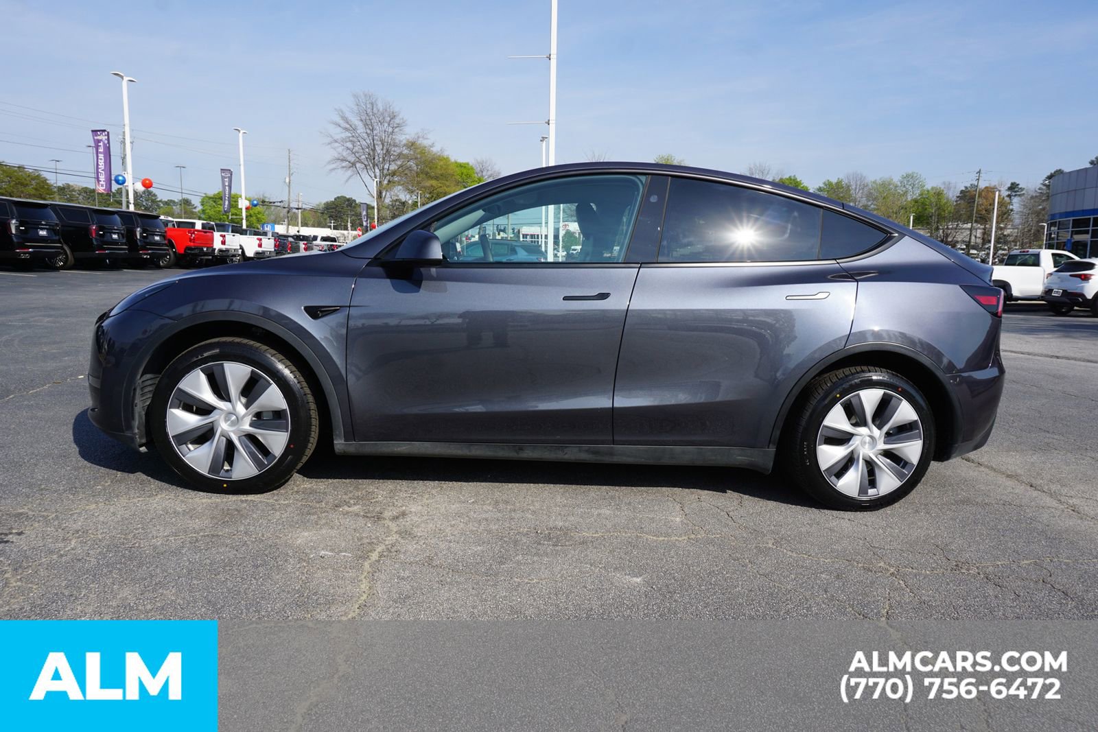 Used 2023 Tesla Model Y Long Range image 12