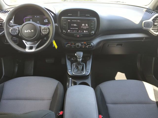 Used 2024 Kia Soul LX w/ Option Group 015 FWD image 14