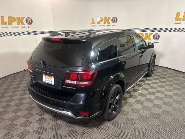 Used 2020 Dodge Journey Crossroad image 3