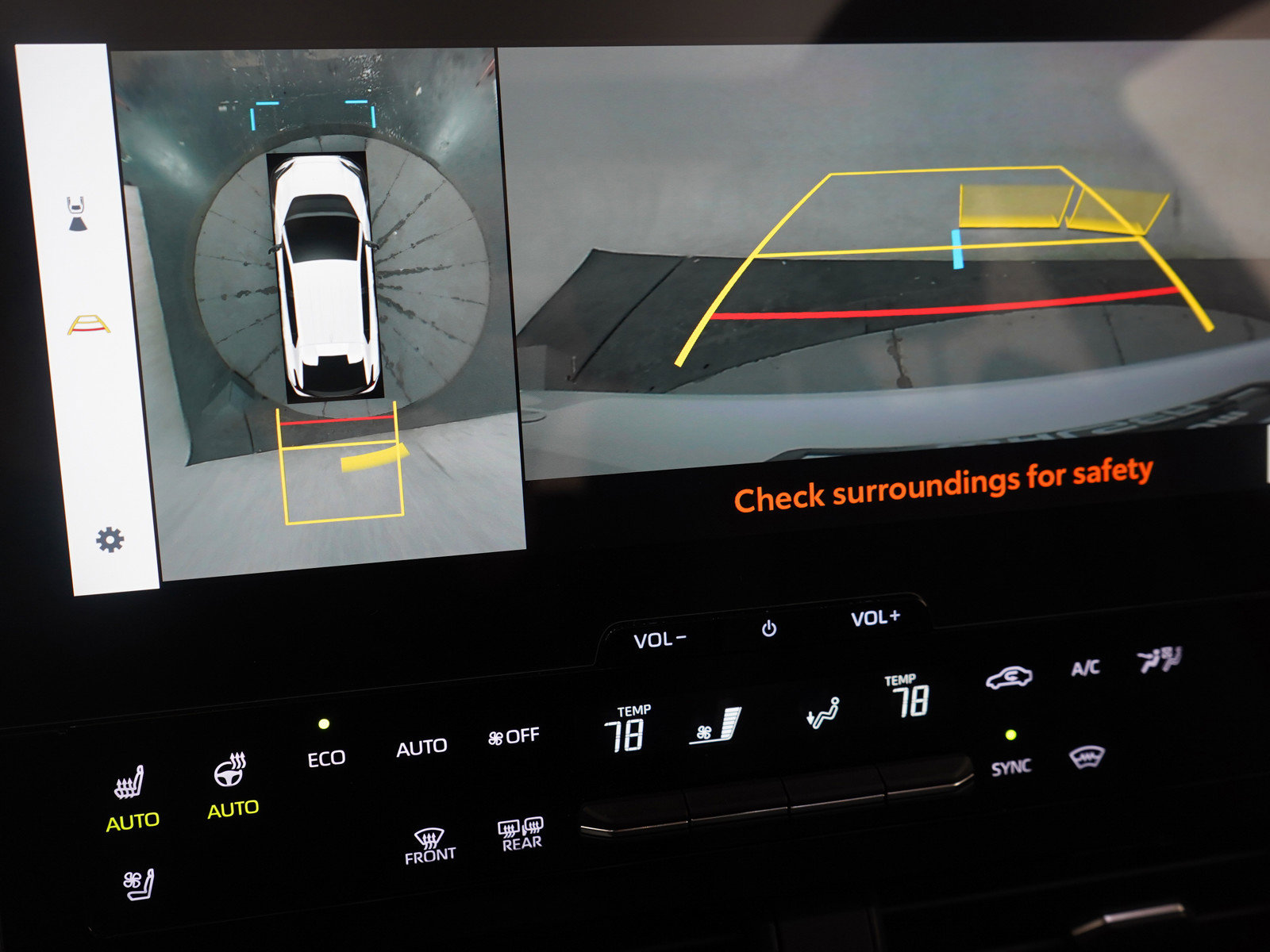 Used 2024 Subaru Solterra Touring w/ Touring Package image 29