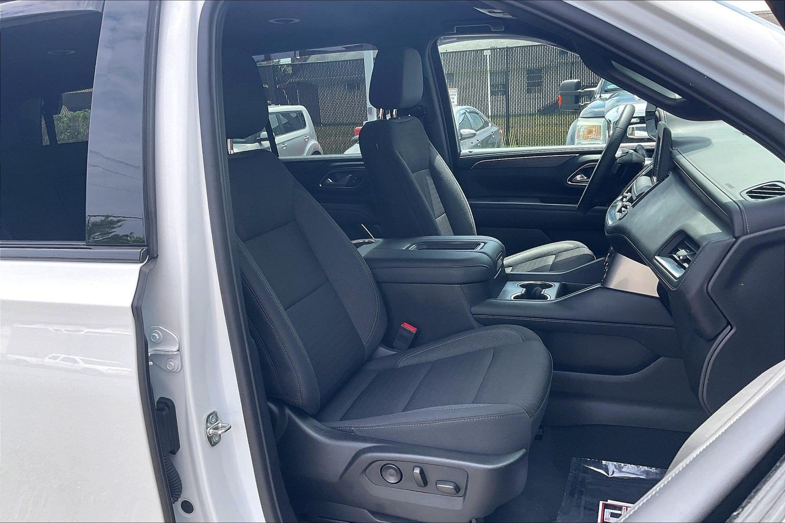 Used 2024 Chevrolet Tahoe LS AWD/4WD image 9