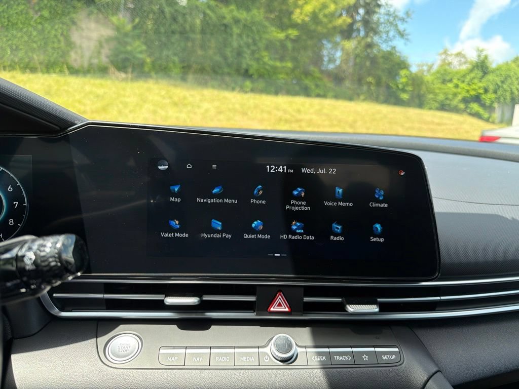 Used 2025 Hyundai Elantra SEL FWD image 20
