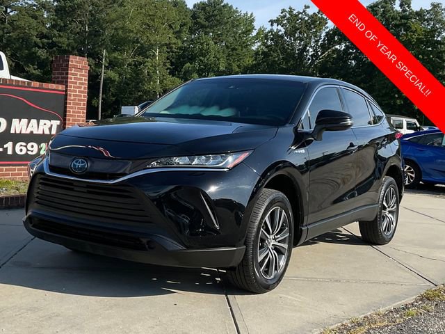 Used 2021 Toyota Venza LE image 2