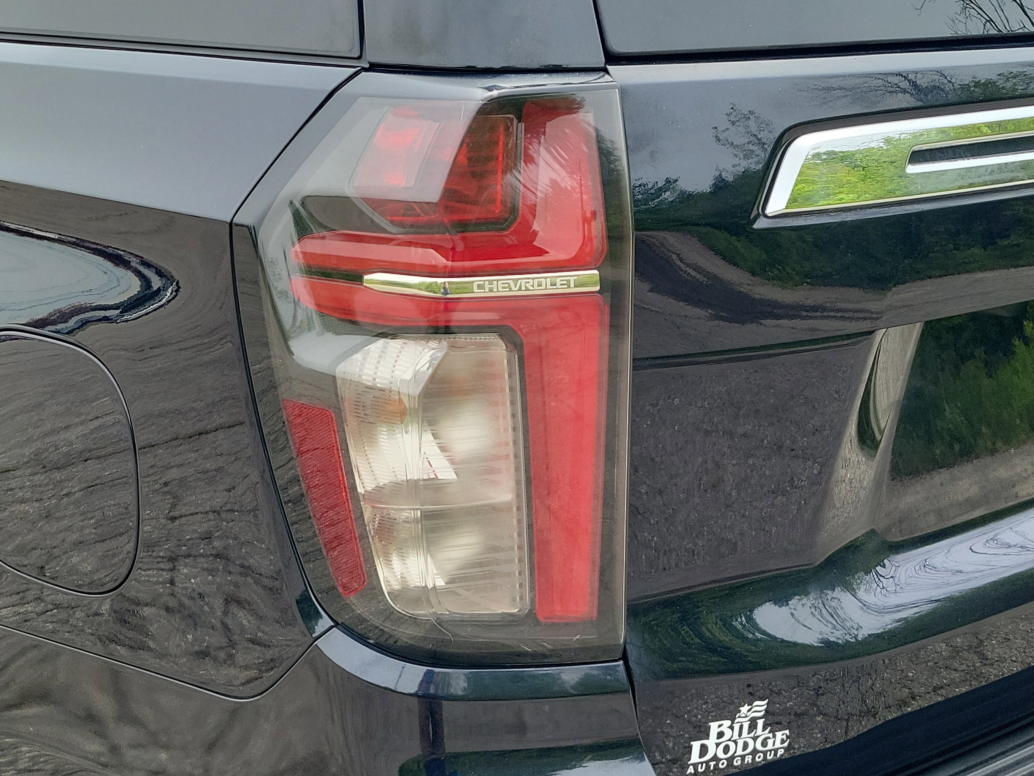 Used 2023 Chevrolet Tahoe Premier AWD/4WD image 11