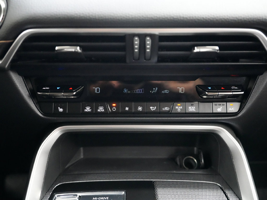 Used 2024 MAZDA CX-90 Plug-In Hybrid w/ Preferred AWD/4WD image 21