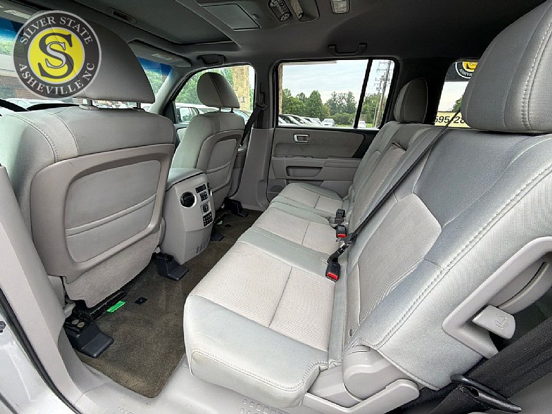 Used 2015 Honda Pilot SE image 13