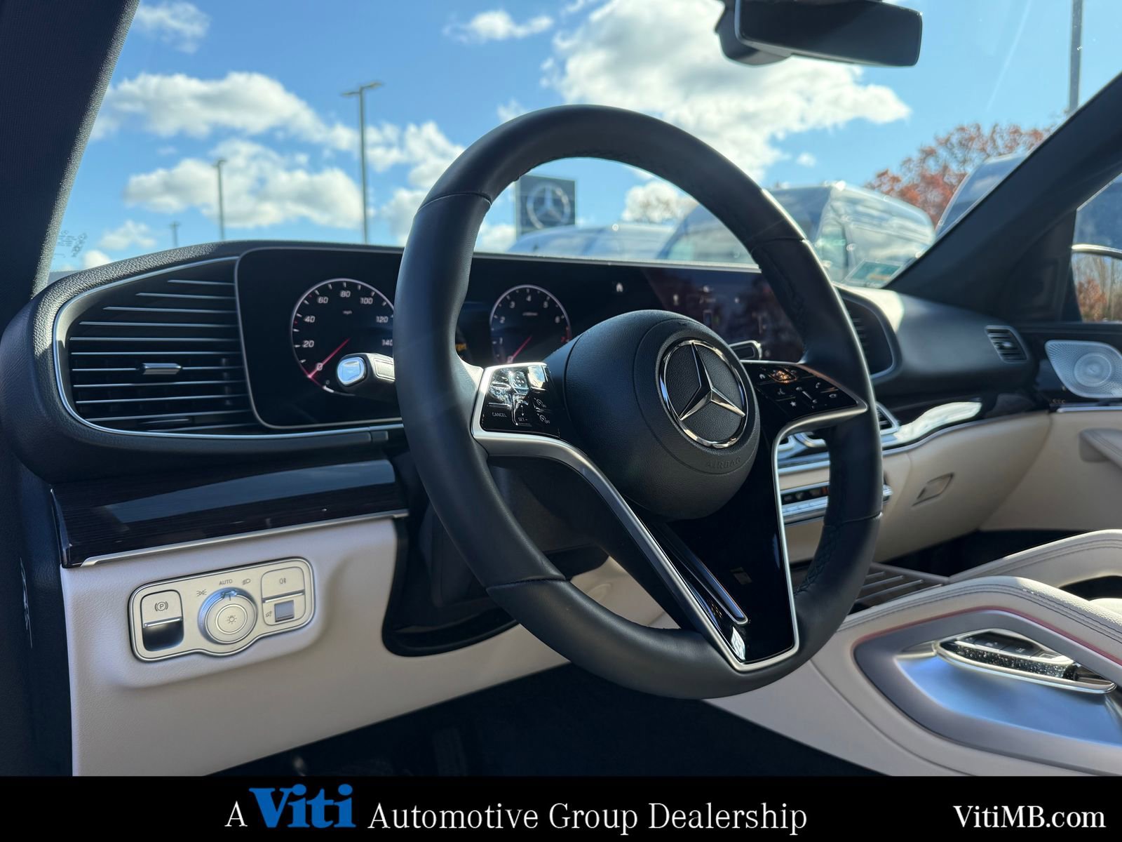 Certified 2025 Mercedes-Benz GLE 450 4MATIC image 17