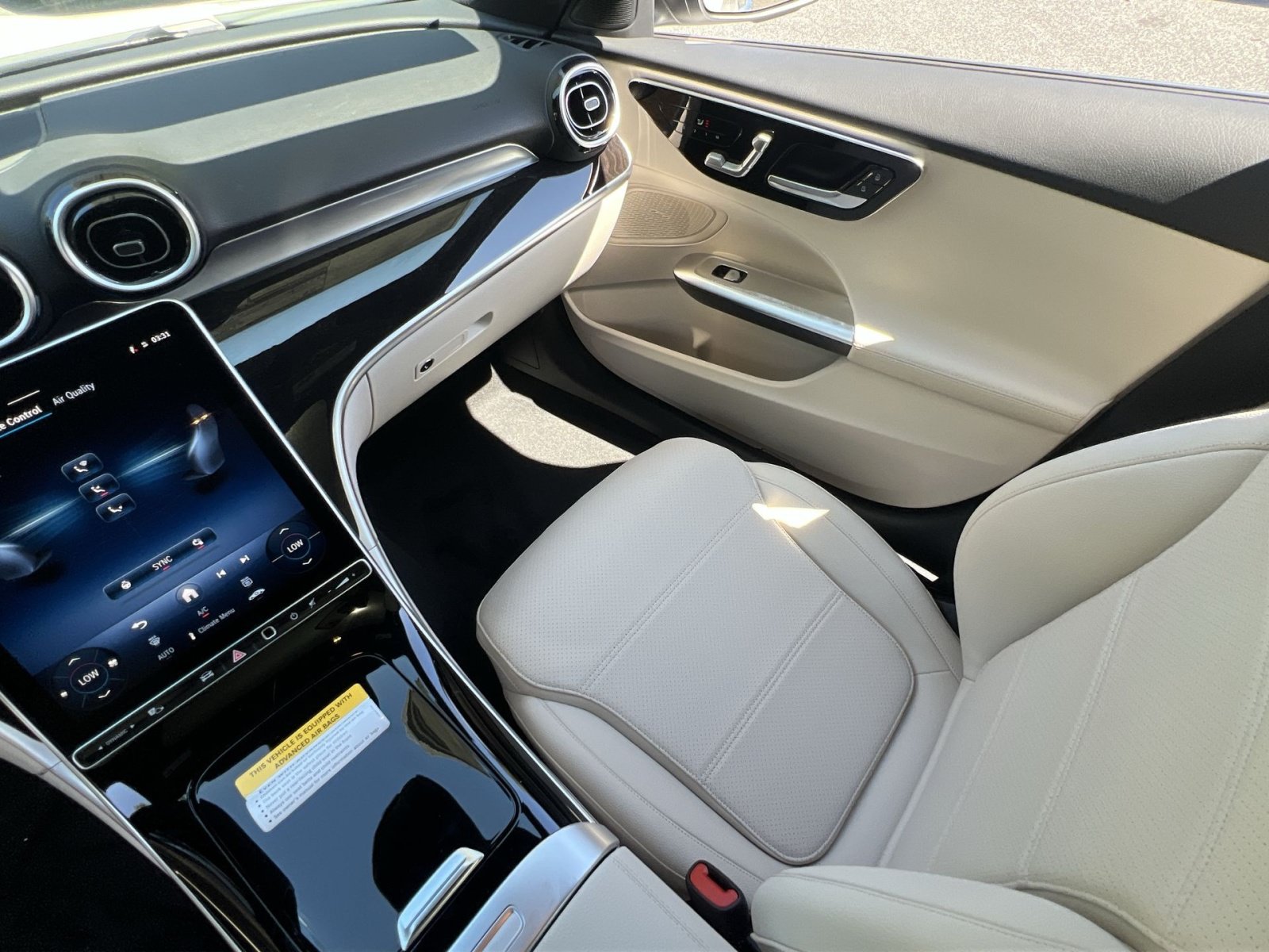 New 2026 Mercedes-Benz C 300 4MATIC Sedan image 14