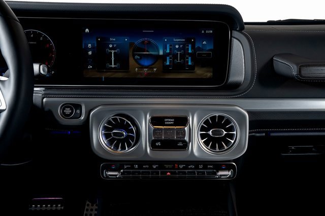 Used 2025 Mercedes-Benz G 550 image 34