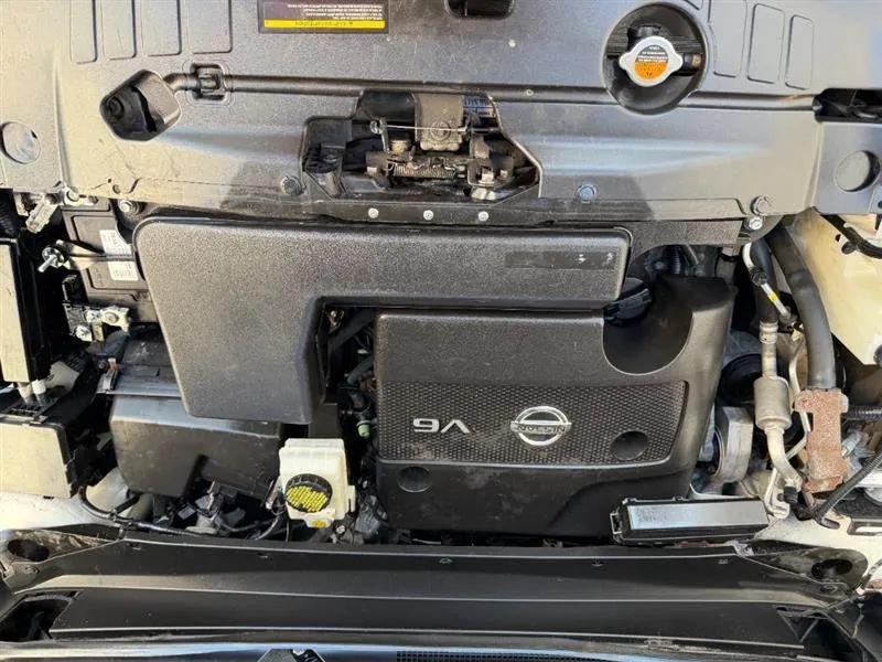 Used 2015 Nissan Pathfinder Platinum AWD/4WD image 31
