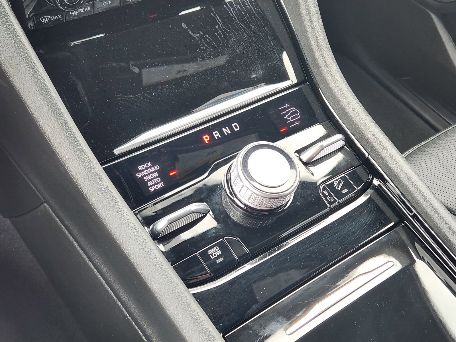 Used 2024 Jeep Grand Cherokee Overland image 21