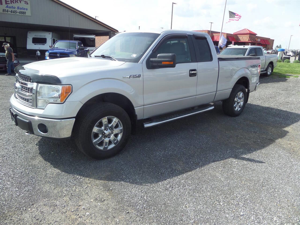 Used 2014 Ford F150 XLT w/ Equipment Group 302A Luxury AWD/4WD image 1