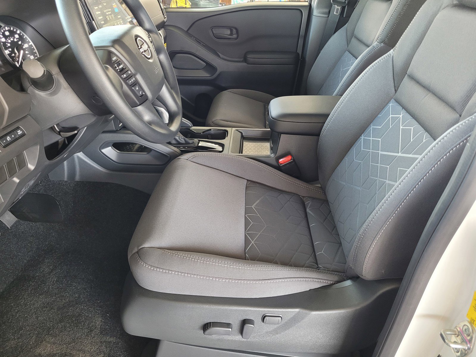 New 2026 Nissan Frontier SV w/ Tow Package image 9