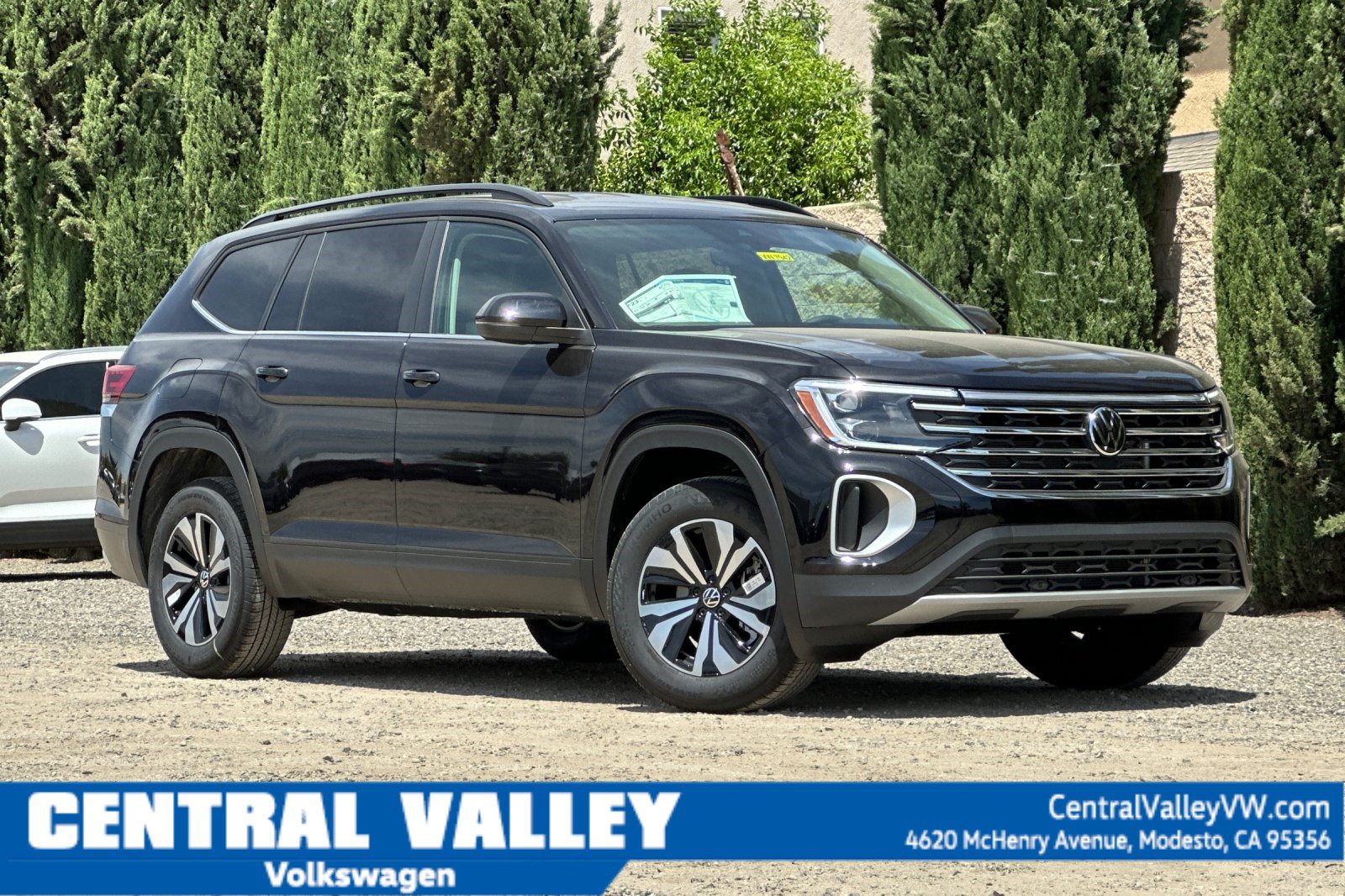 New 2026 Volkswagen Atlas SE FWD image 1