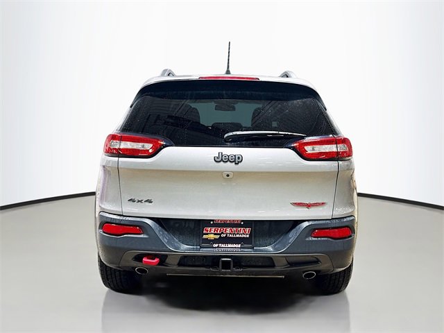 Used 2018 Jeep Cherokee Trailhawk w/ Cold Weather Group image 8