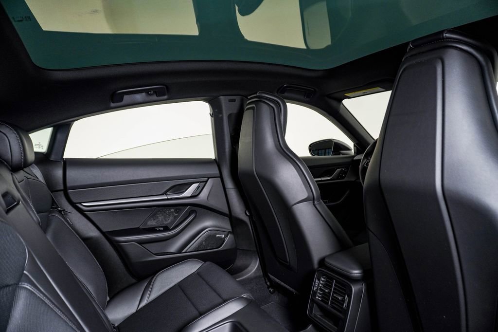 New 2026 Porsche Taycan image 15