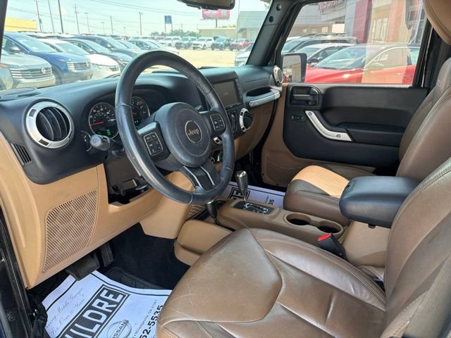 Used 2016 Jeep Wrangler Unlimited Sahara w/ Connectivity Group AWD/4WD image 10