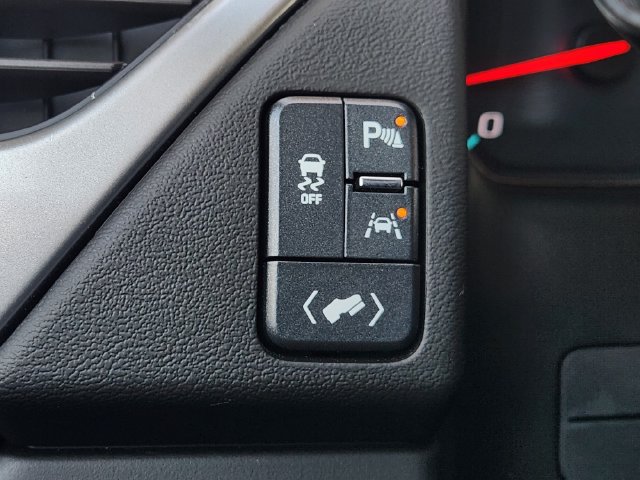 Used 2019 Chevrolet Suburban LT AWD/4WD image 23