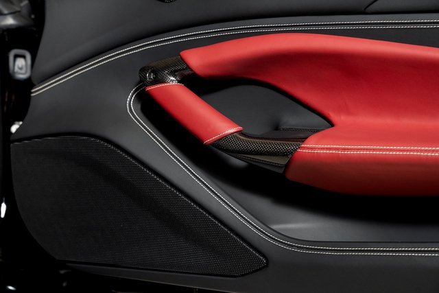 Used 2022 Ferrari F8 Tributo image 58