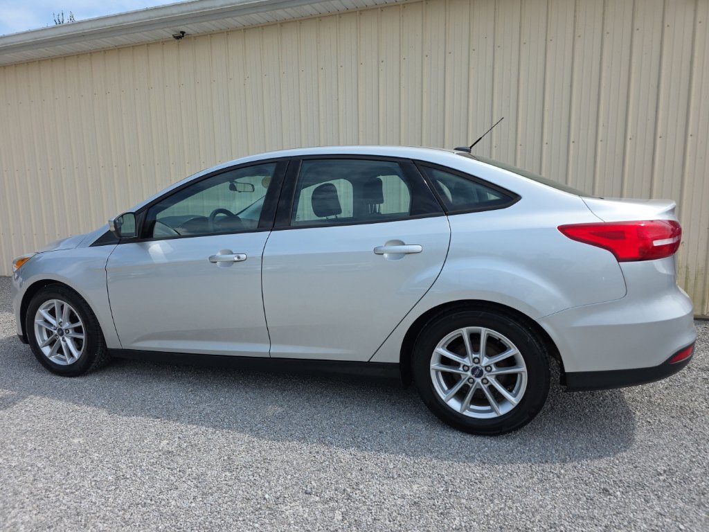 Used 2016 Ford Focus SE FWD image 11