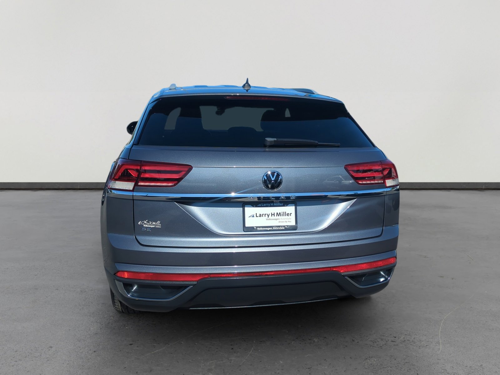 Certified 2022 Volkswagen Atlas Cross Sport SE image 4