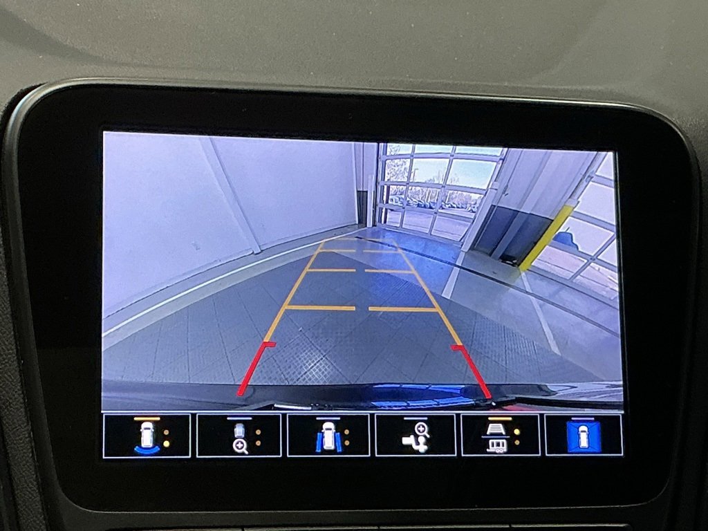 Used 2022 Chevrolet Equinox RS w/ RS Leather Package image 8