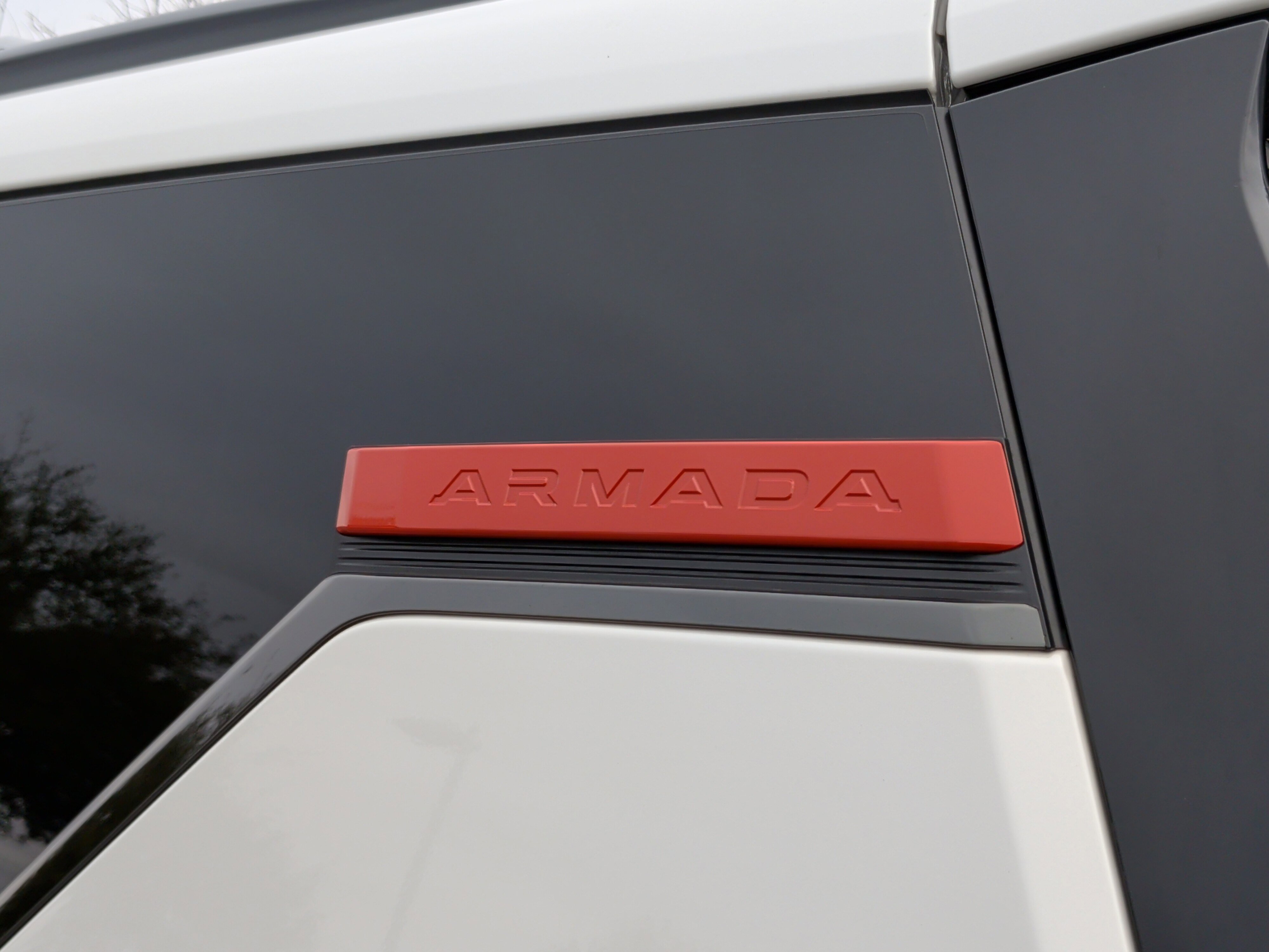 Used 2025 Nissan Armada PRO-4X w/ Pro-4X Premium Package image 14