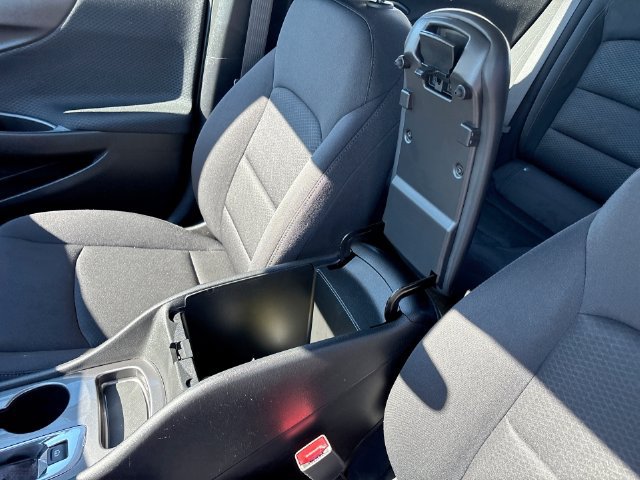 Used 2023 Chevrolet Malibu RS FWD image 21